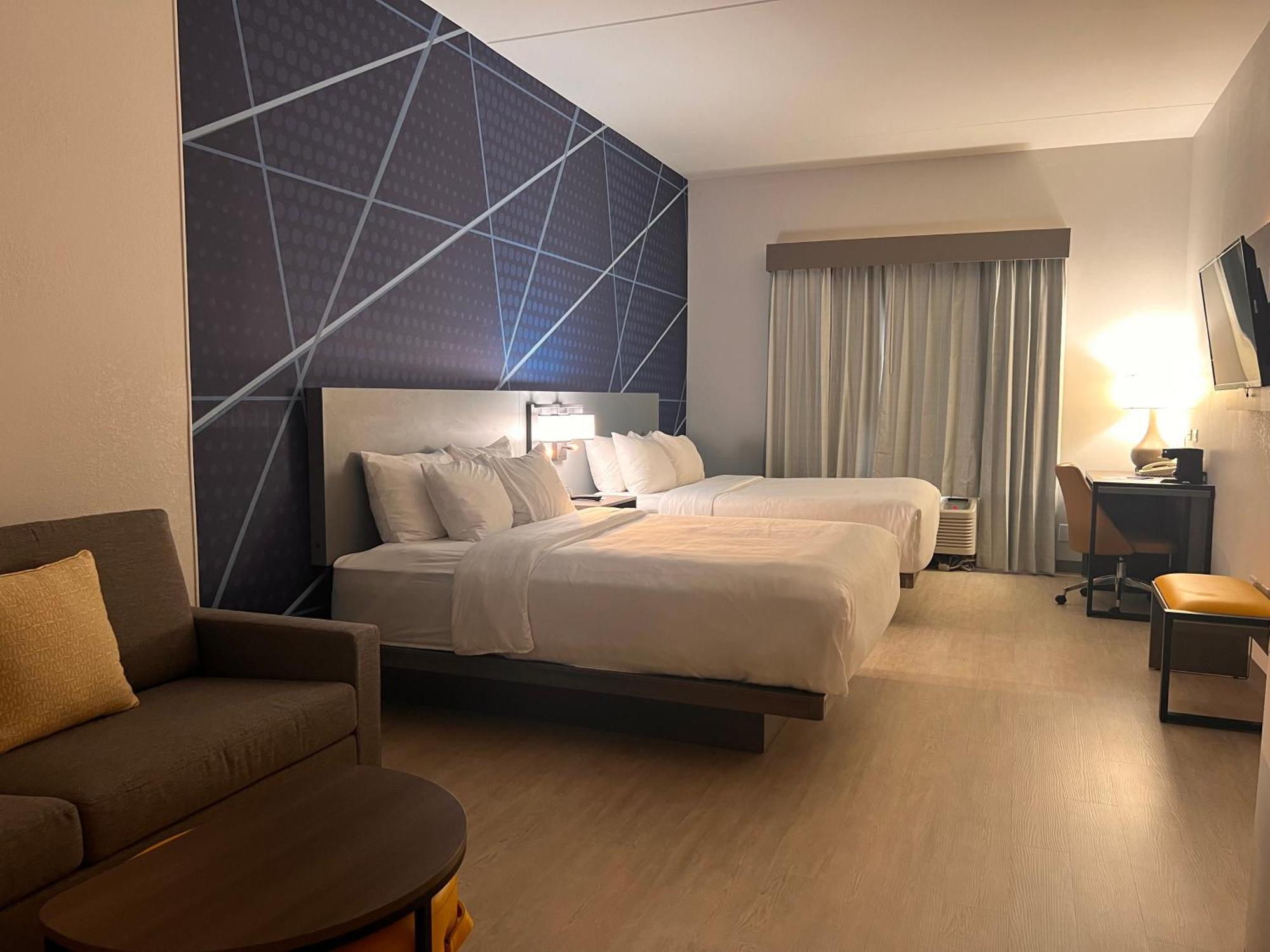 Comfort Suites Louisville Airport Dış mekan fotoğraf