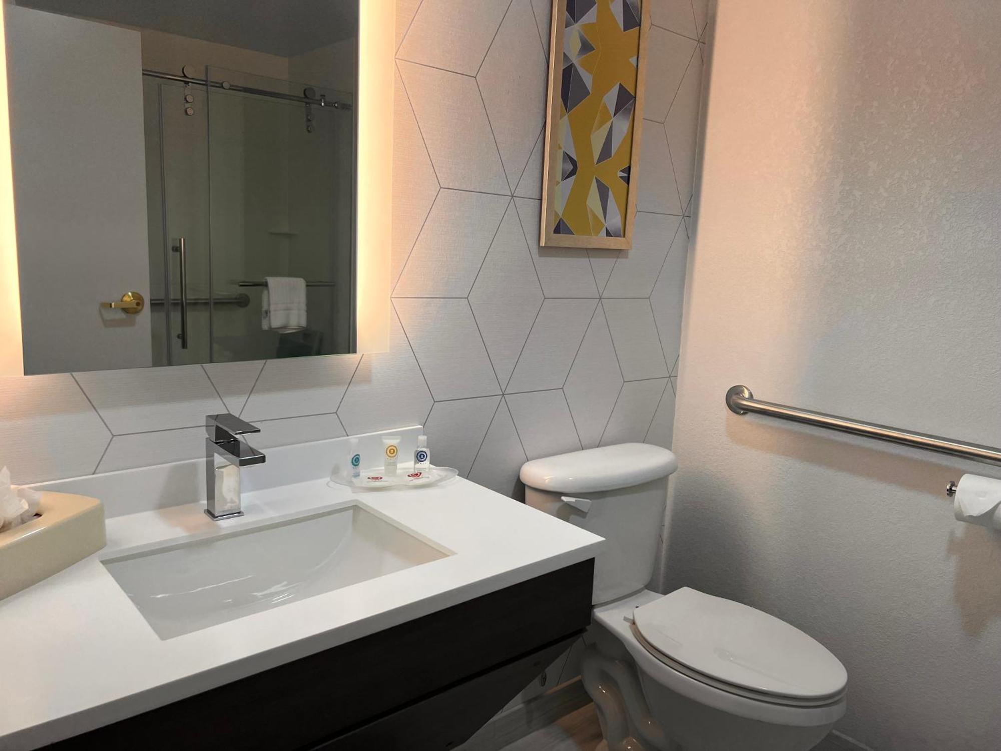 Comfort Suites Louisville Airport Dış mekan fotoğraf