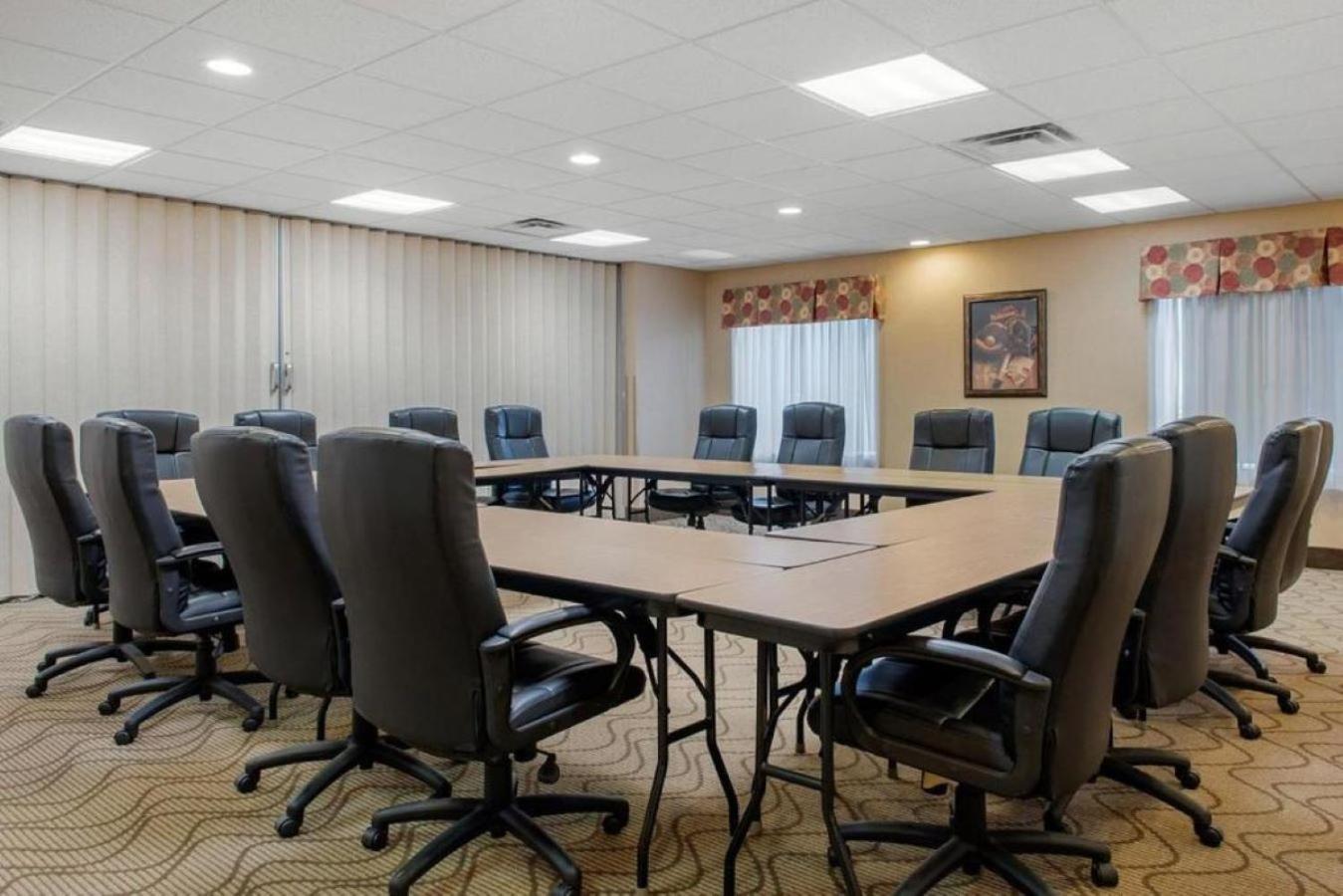 Comfort Suites Louisville Airport Dış mekan fotoğraf