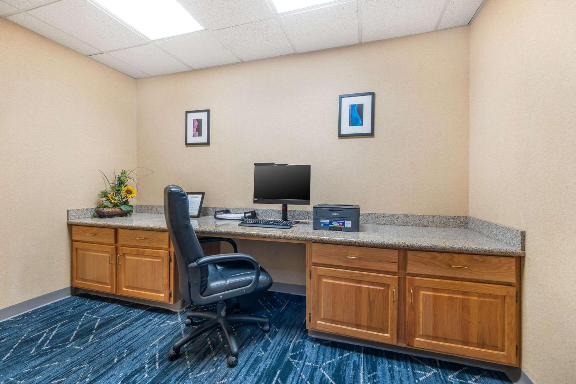 Comfort Suites Louisville Airport Dış mekan fotoğraf